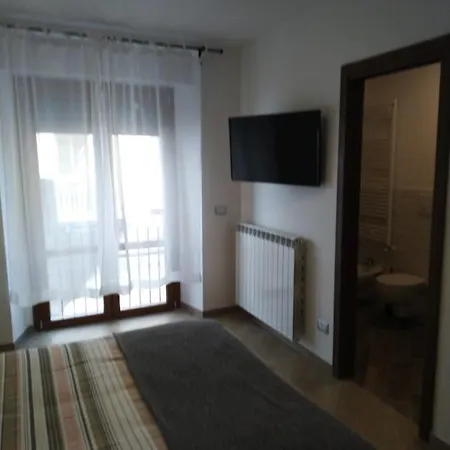 בית הארחה Cristallo Di Neve 3*